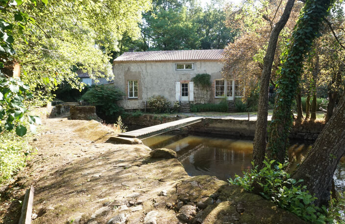 MAISON BORD DE SEVRE, ENVIRONNEMENT EXCEPTIONNEL, 171 M2 — photo 2