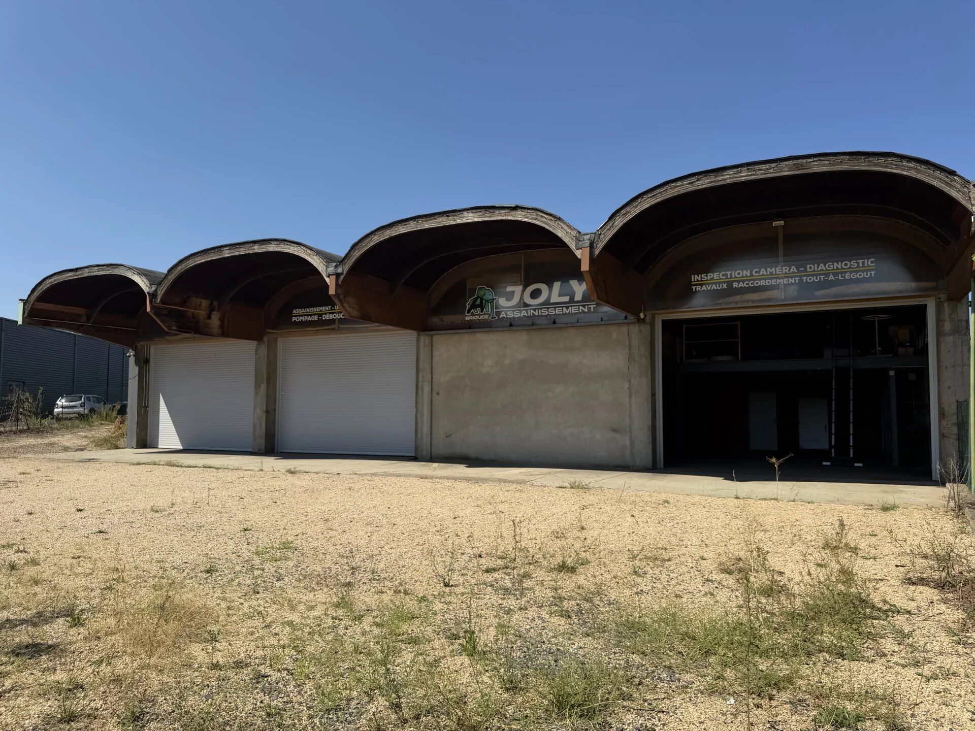 Local commercial 6 pièces 380 m² · à Brioude · 380 m² · 3 900 €/mois