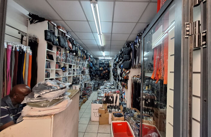 MARSEILLE 1er   BELSUNCE | LOCAL COMMERCIAL VENDU LOUÉ   SPÉ — photo 2