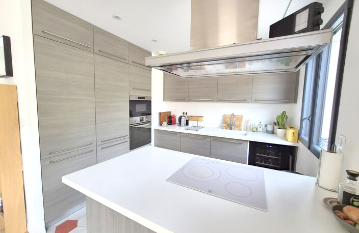 Dépt Hérault (34), à vendre MONTPELLIER Arceaux Maison P5 - — photo 4