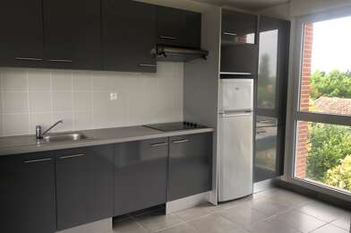 Appartement 3 pièces 813 €