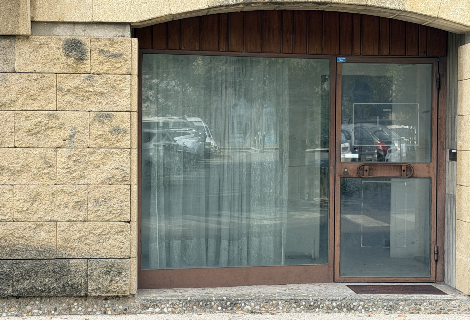 LOCAL A USAGE DE BUREAUX — photo 1