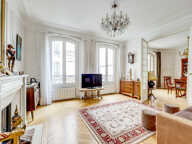 PARIS 17: BATIGNOLLES - APPARTEMENT DE CHARME DE 93 M2 — photo 3