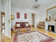 PARIS 17: BATIGNOLLES - APPARTEMENT DE CHARME DE 93 M2 — photo 4