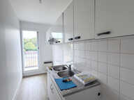 GRAVIGNY - T1 avec BALCON, CAVE ET PARKING — photo 4