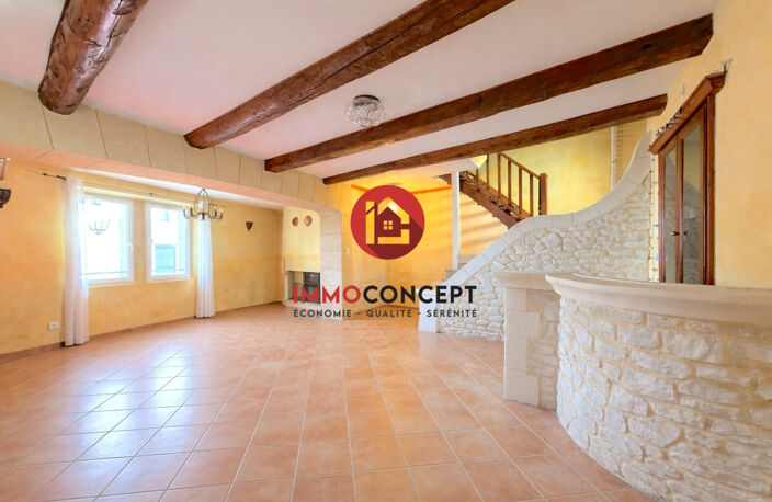 Maison de village de 141 m² avec garage et terrasse — photo 2