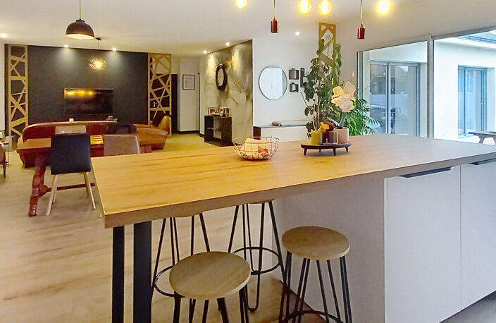 PROCHE CENTRE VILLE - MAISON PLAIN-PIED 155m² — photo 3