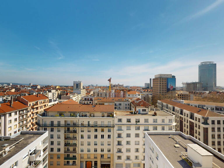 DERNIER ETAGE - T2 avec vue panoramique, cave et parking en s-sol — photo 1