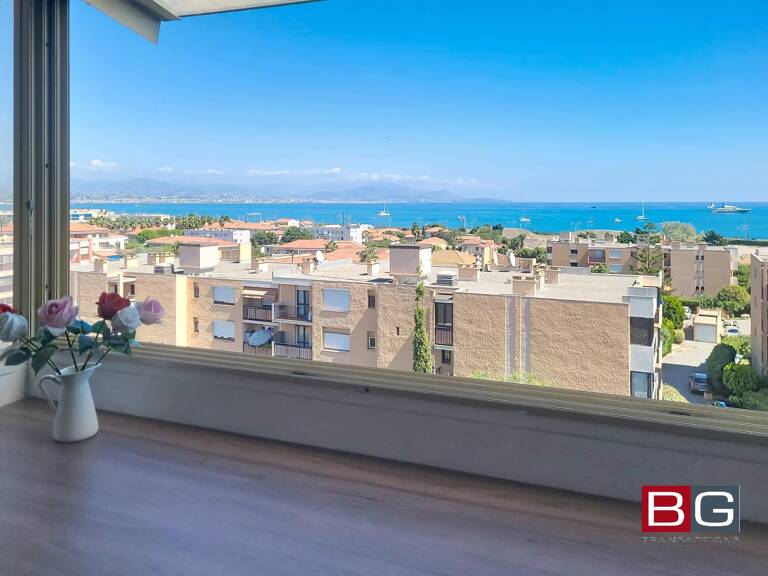 Antibes proche centre et gare a pied Vue mer panoramique — photo 1