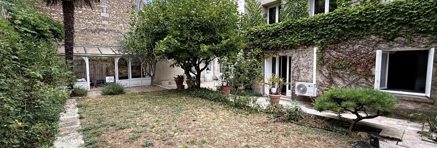 Maison 9 Pièces 253 m² à vendre à Poitiers (86000)