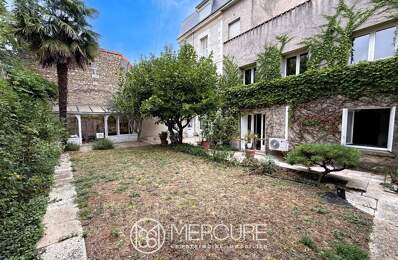 Maison de 253 m² avec JARDIN et GARAGES — photo du bien