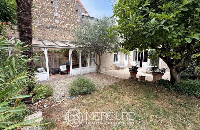 Maison de 253 m² avec JARDIN et GARAGES — photo 3