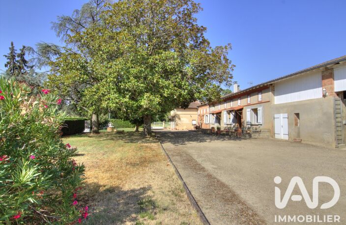 Vente Maison/villa 10 pièces — photo 2