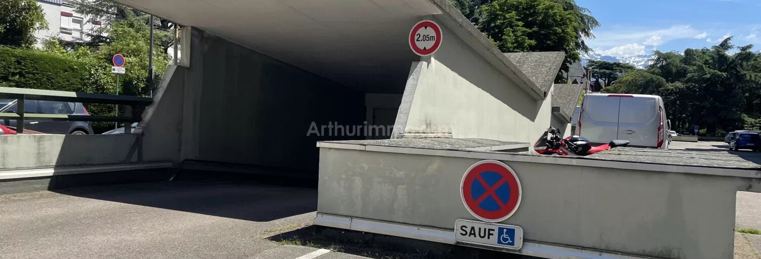 Garage  12 m² à vendre à Grenoble (38100)