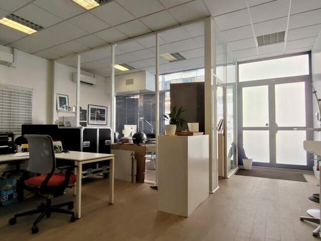 Location Bureaux 190 m&sup2; — photo du bien