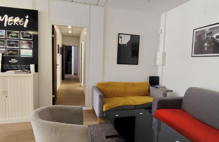 Location Bureaux 190 m&sup2; — photo 3