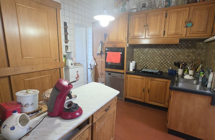 Vente Maison/villa 8 pièces — photo 3