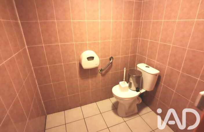Vente Boutique/Local commercial 200 m&sup2; — photo 5