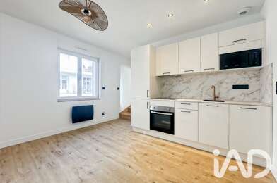 Appartement 2 pièces 301600 €