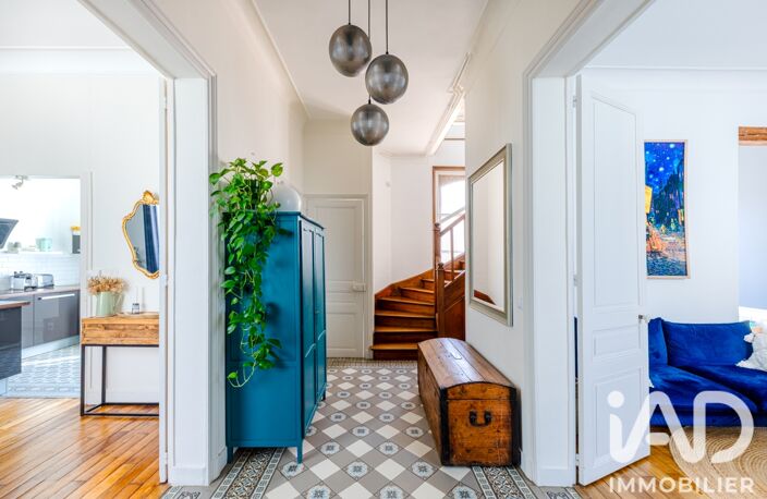 Vente Maison/villa 8 pièces — photo 2