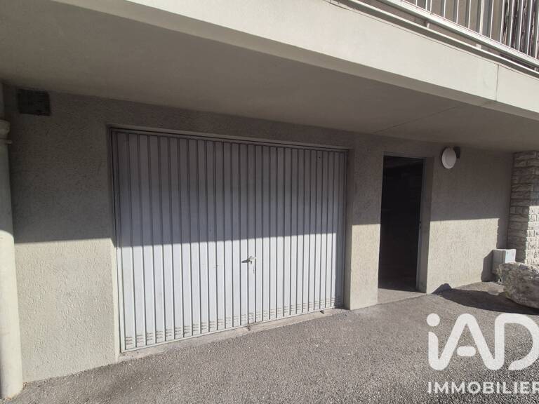 Vente Garage 18 m&sup2; — photo 1