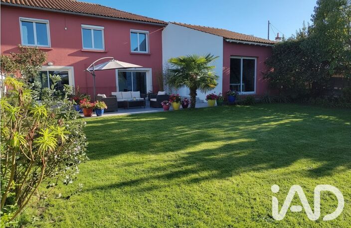 Vente Maison/villa 7 pièces — photo 2