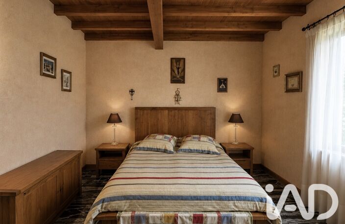 Vente Maison/villa 9 pièces — photo 3
