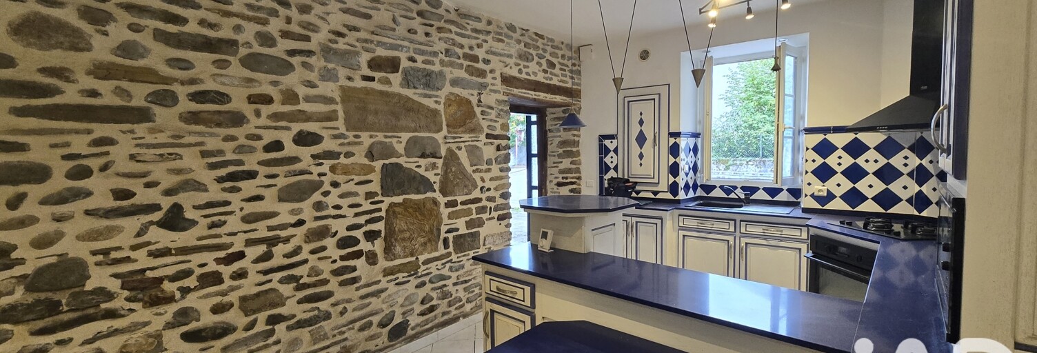 Maison 8 Pièces 217 m² à vendre à Oloron-Sainte-Marie (64400)