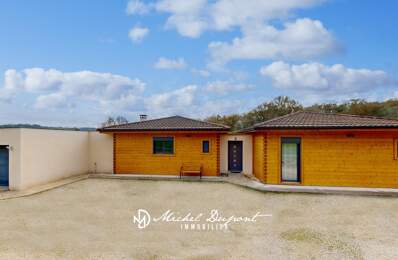 Élégante maison en bois  Alliance parfaite entre authenticité et confort moderne — photo du bien