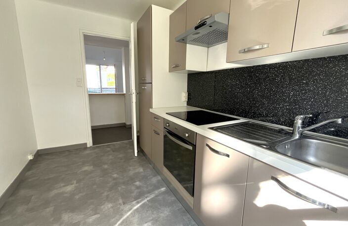 A VENDRE CHAMBERY T3 GARAGE — photo 2