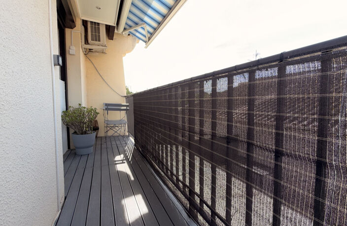 Appartement rénové à 600 mètres de la plage - Balcon plein S — photo 3