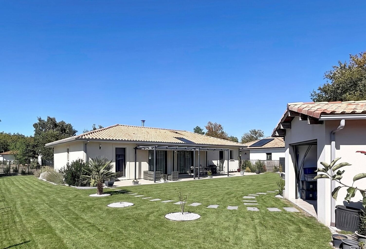 jolie maison encore sous garantie décennale — photo 1