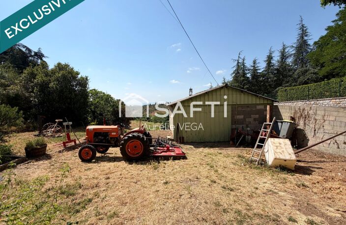 Maison familiale avec 8 300 m² de terrain et dépendance — photo 2