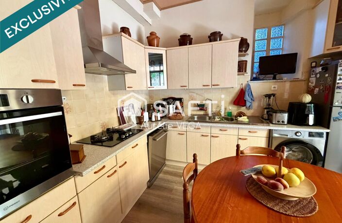 Maison familiale avec 8 300 m² de terrain et dépendance — photo 5