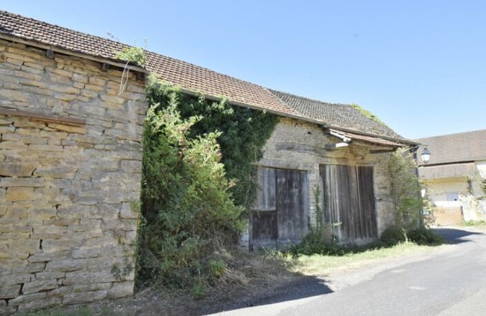 BELLE MAISON EN PIERRE RENOVEE AVEC DEPENDANCES — photo 3