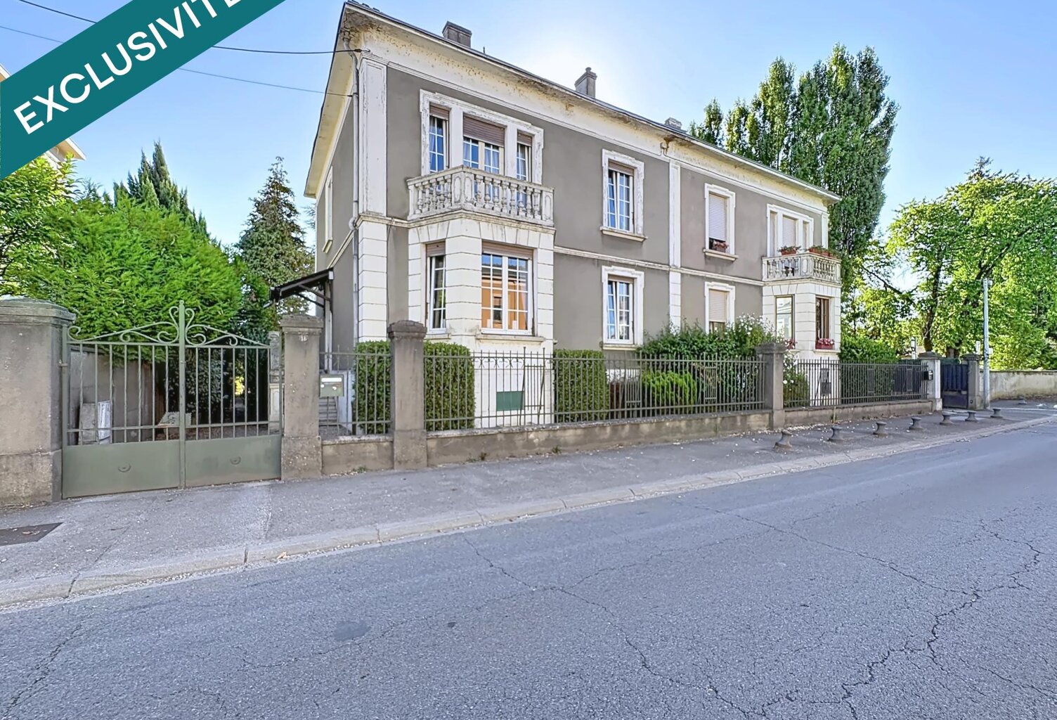 Amoureux des maisons qui ont une âme, celle-ci ne vous laissera pas indifférent — photo 1