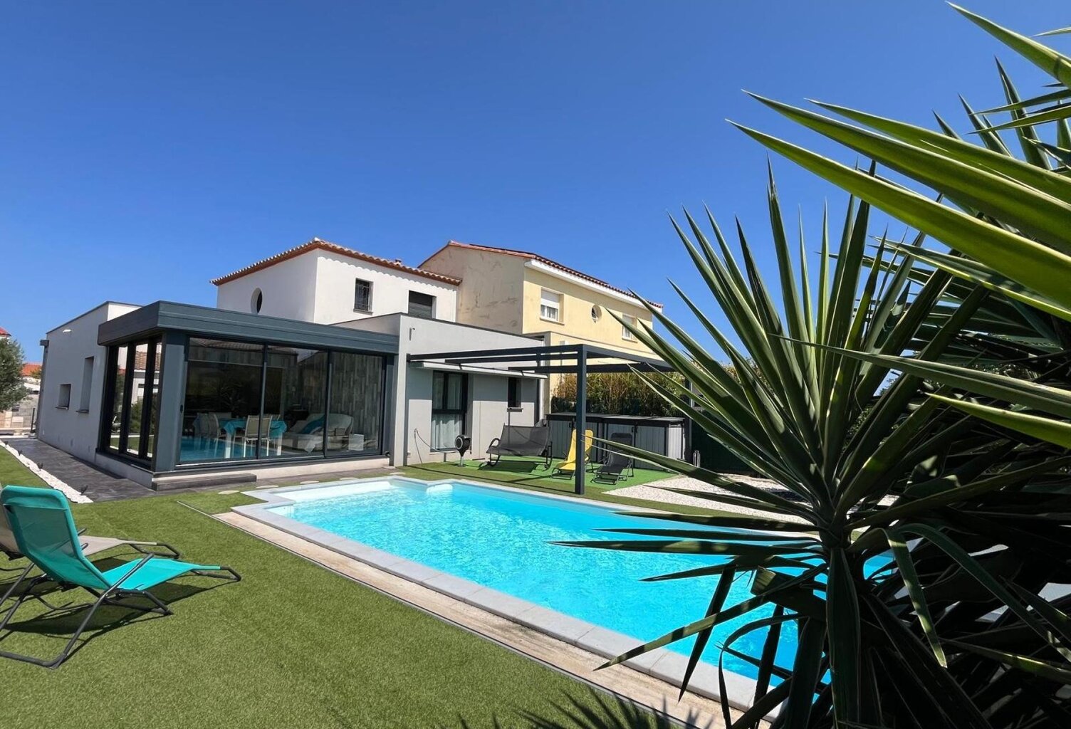 Un véritable cocon où chaque espace a été pensé pour conjuguer confort, modernité et douceur de vivre. — photo 1
