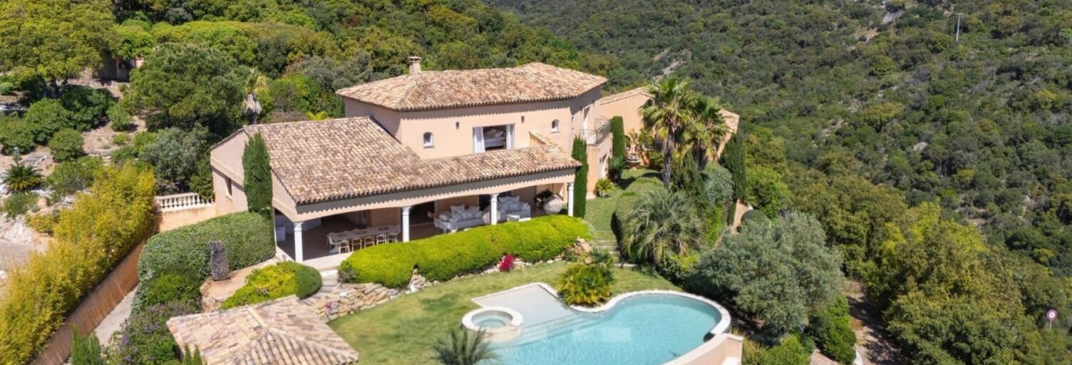 Maison 12 Pièces 464 m² à vendre à Grimaud (83310)