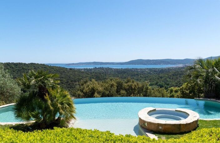 Superve villa dans les hauts de Grimaud dans un environnement sécurisé — photo 3
