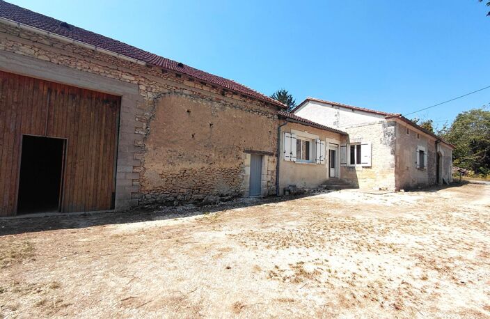 Ancien corps de ferme isolé — photo 2