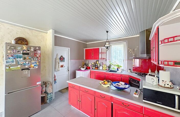 Maison en pierre rénovée avec grand terrain — photo 5
