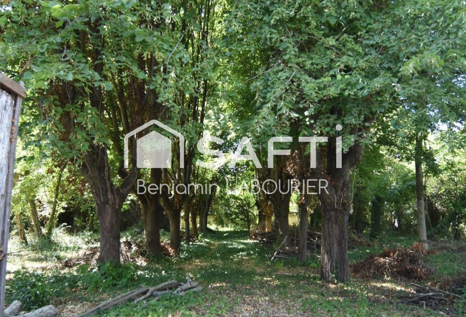 Un écrin de verdure à bâtir au cœur de Joigny — photo 1