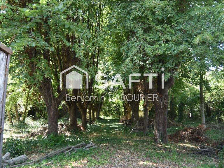 Un écrin de verdure à bâtir au cœur de Joigny — photo 1