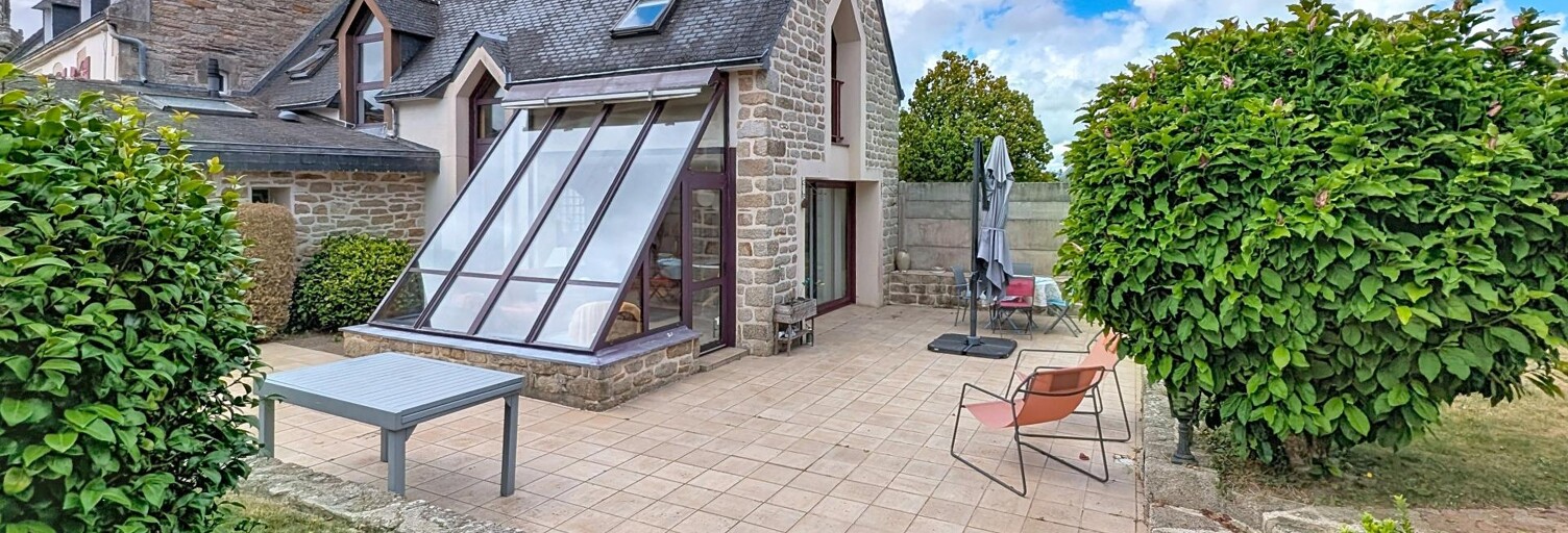 Maison 9 Pièces 230 m² à vendre à Leuhan (29390)