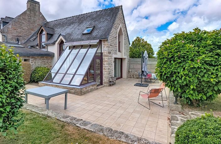 Magnifique longère rénovée avec garage et dépendance — photo 2