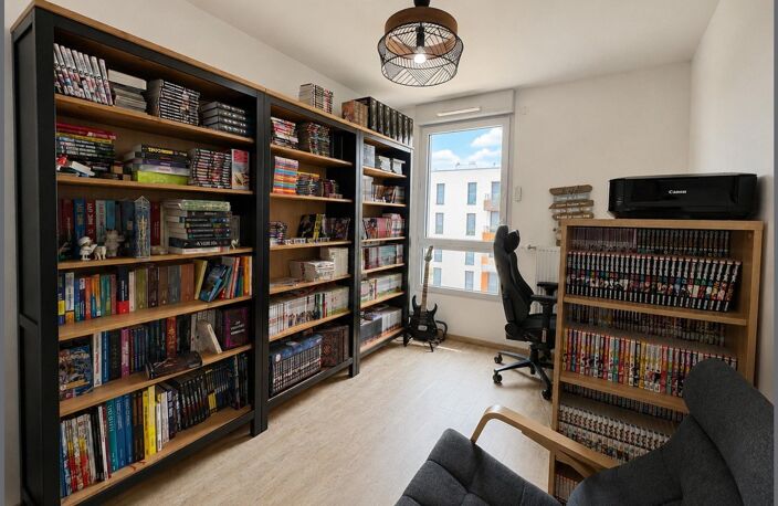 T4 lumineux, 2 loggias, vue parc et double garage — photo 4