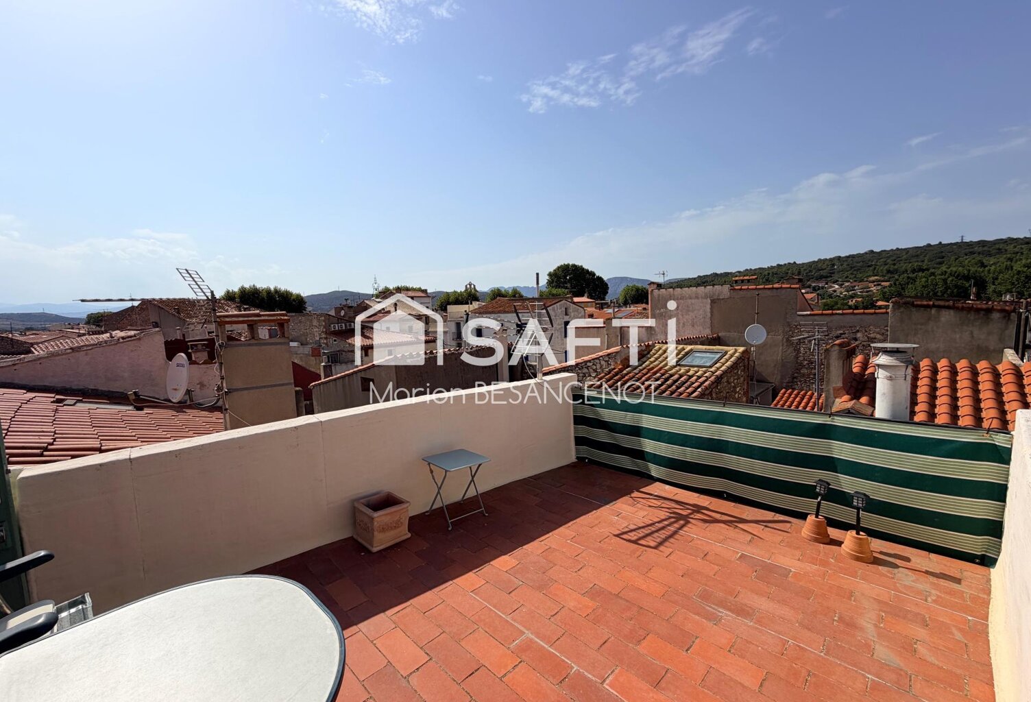 Maison de village avec terrasse vue panoramique — photo 1