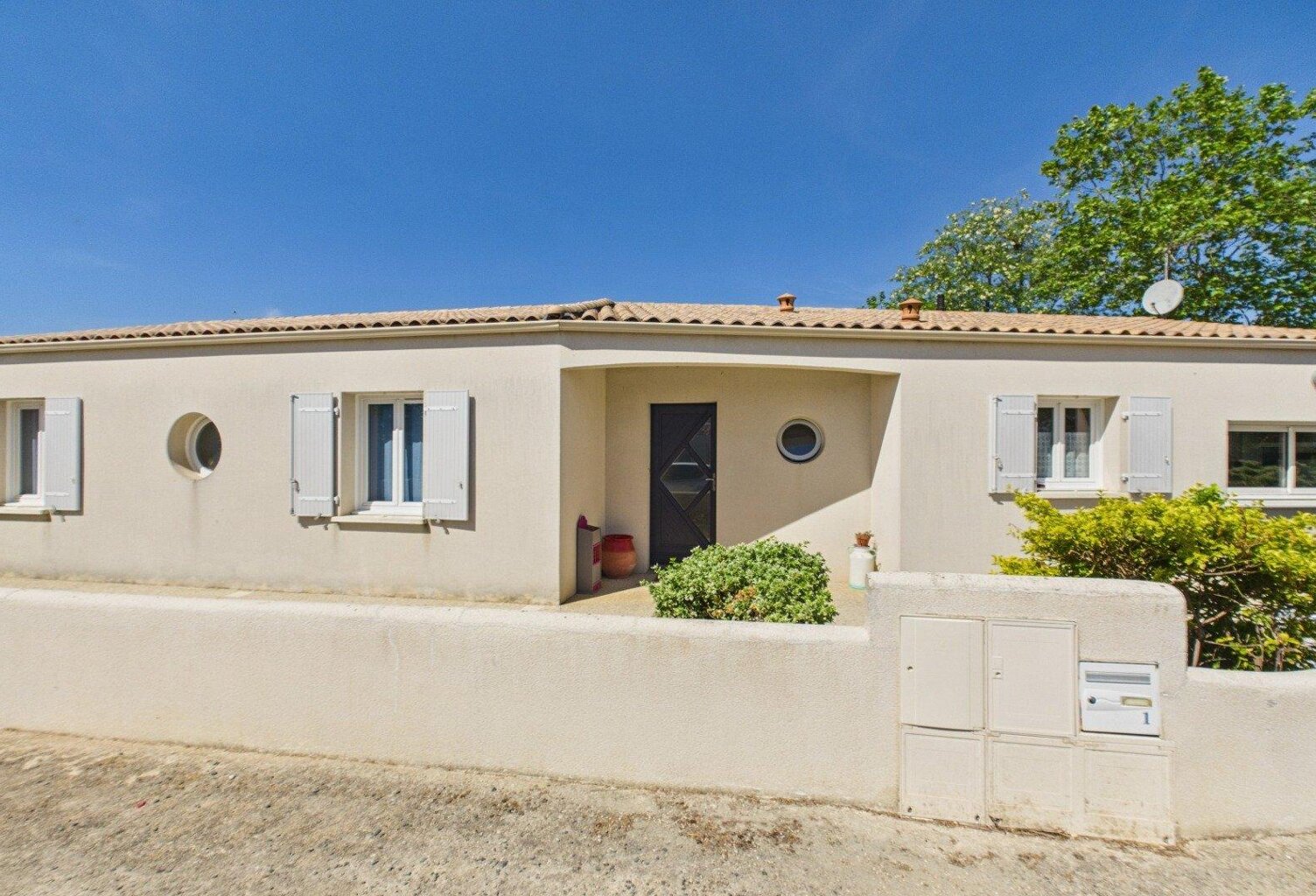 Spacieuse maison familiale avec jardin et garage — photo 1