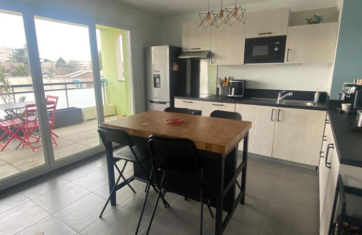 Appartement au coeur de Pont-Evêque — photo 3