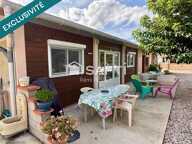 A vendre Maison modernisée avec deux dépendances et piscine — photo 2
